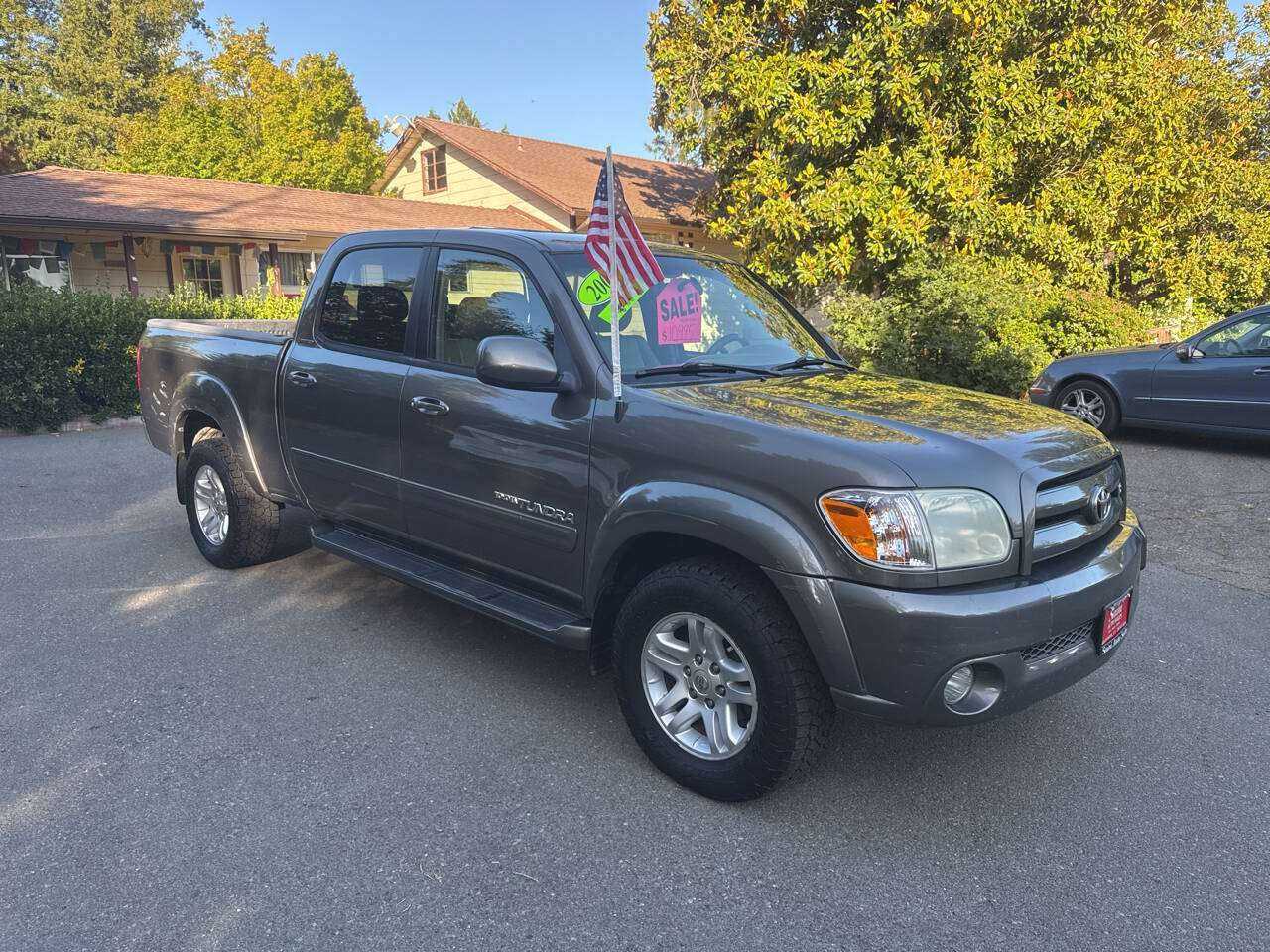 Toyota Tundra Image 2