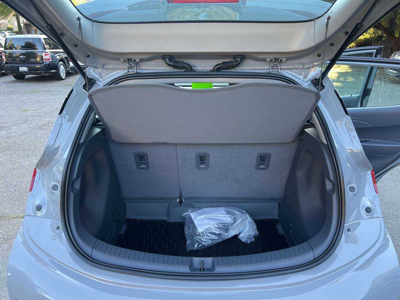 Chevrolet Bolt Ev Image 8