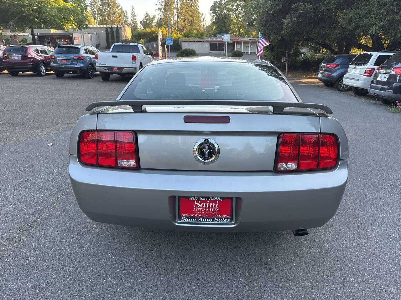 Ford Mustang Image 4