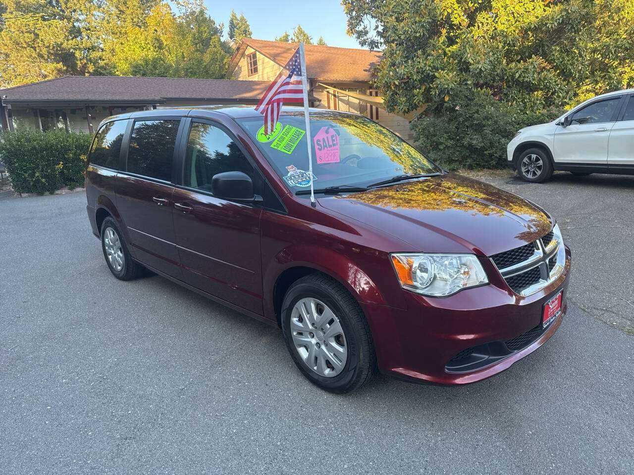 Dodge Grand Caravan Image 2