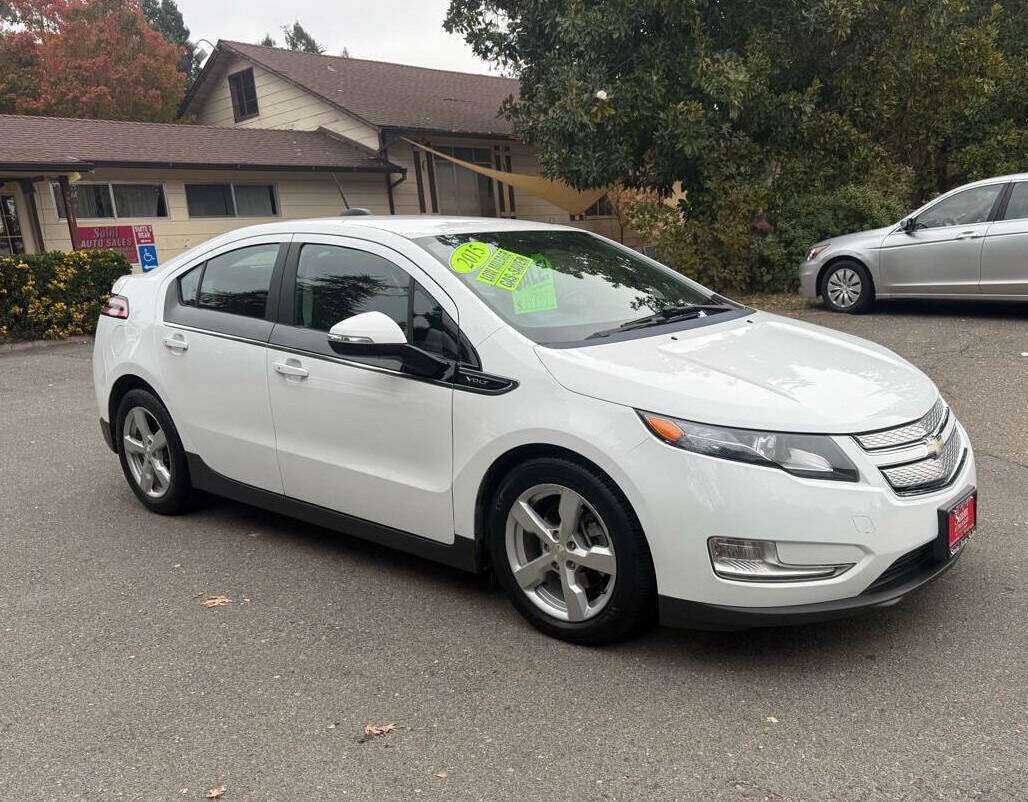 Chevrolet Volt Image 2