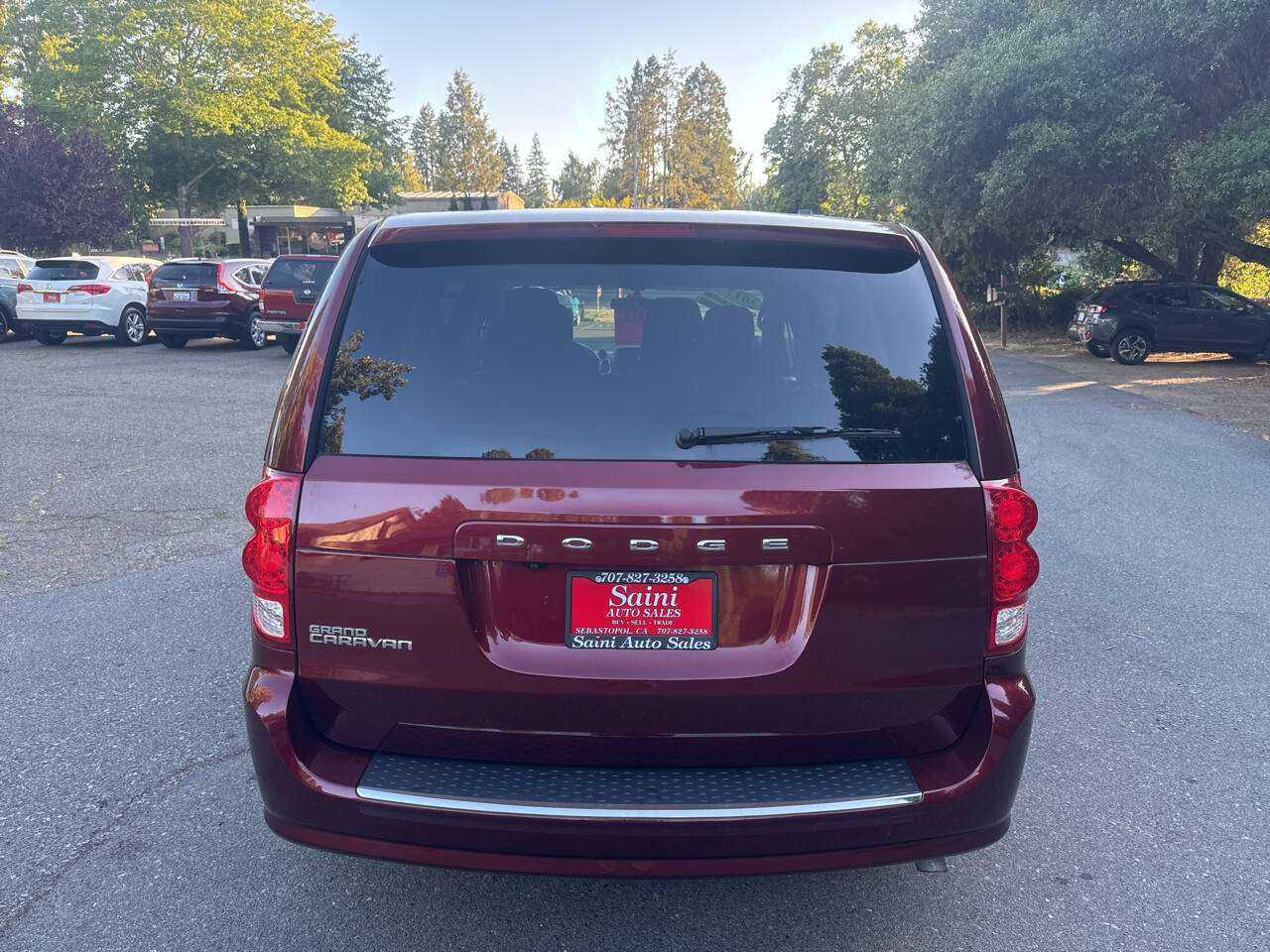 Dodge Grand Caravan Image 4