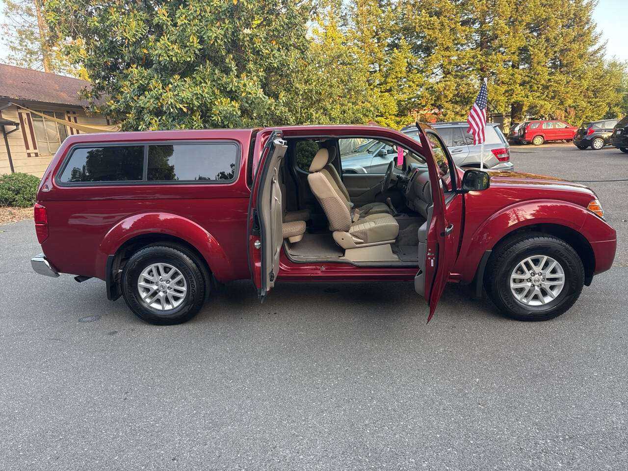 Nissan Frontier Image 9