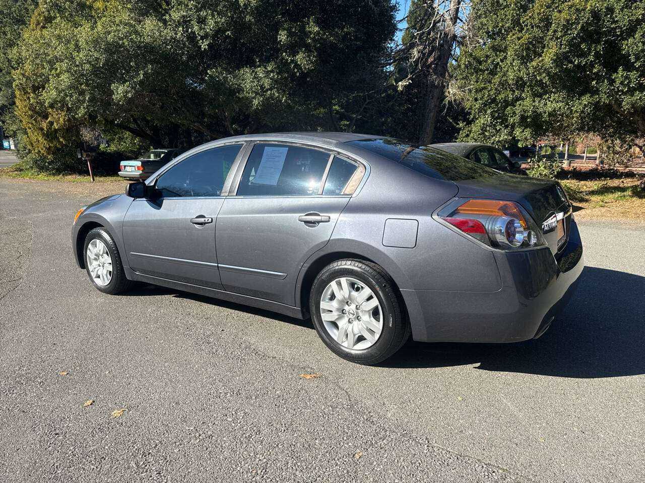 Nissan Altima Image 3