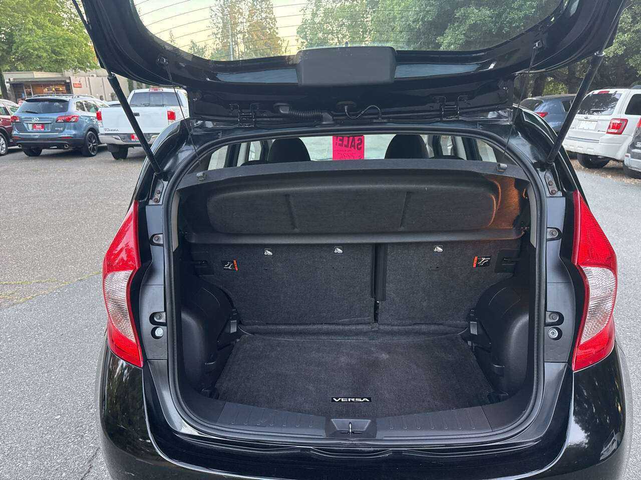 Nissan Versa Note Image 7