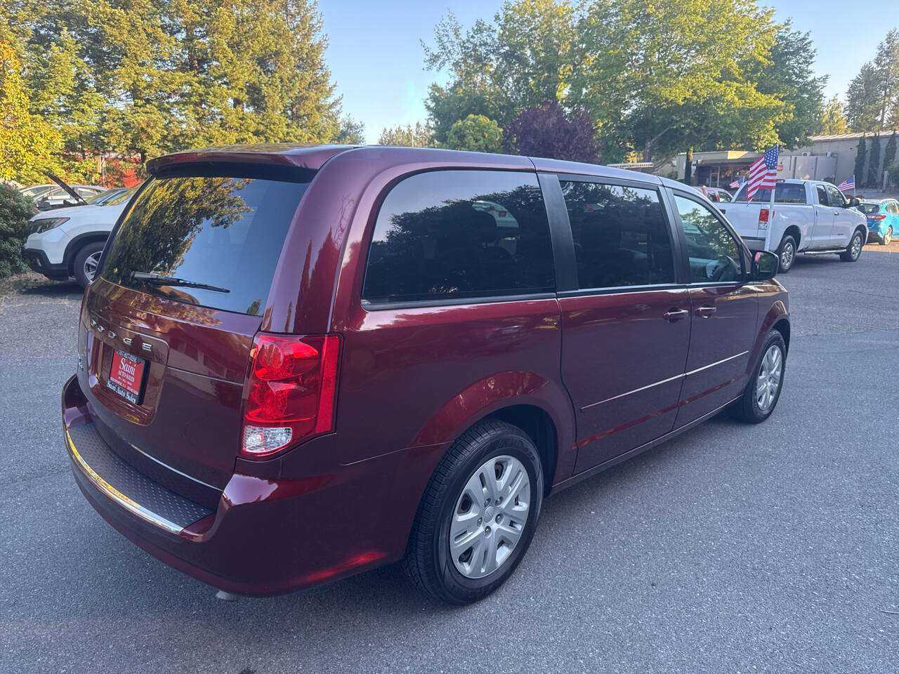 Dodge Grand Caravan Image 3