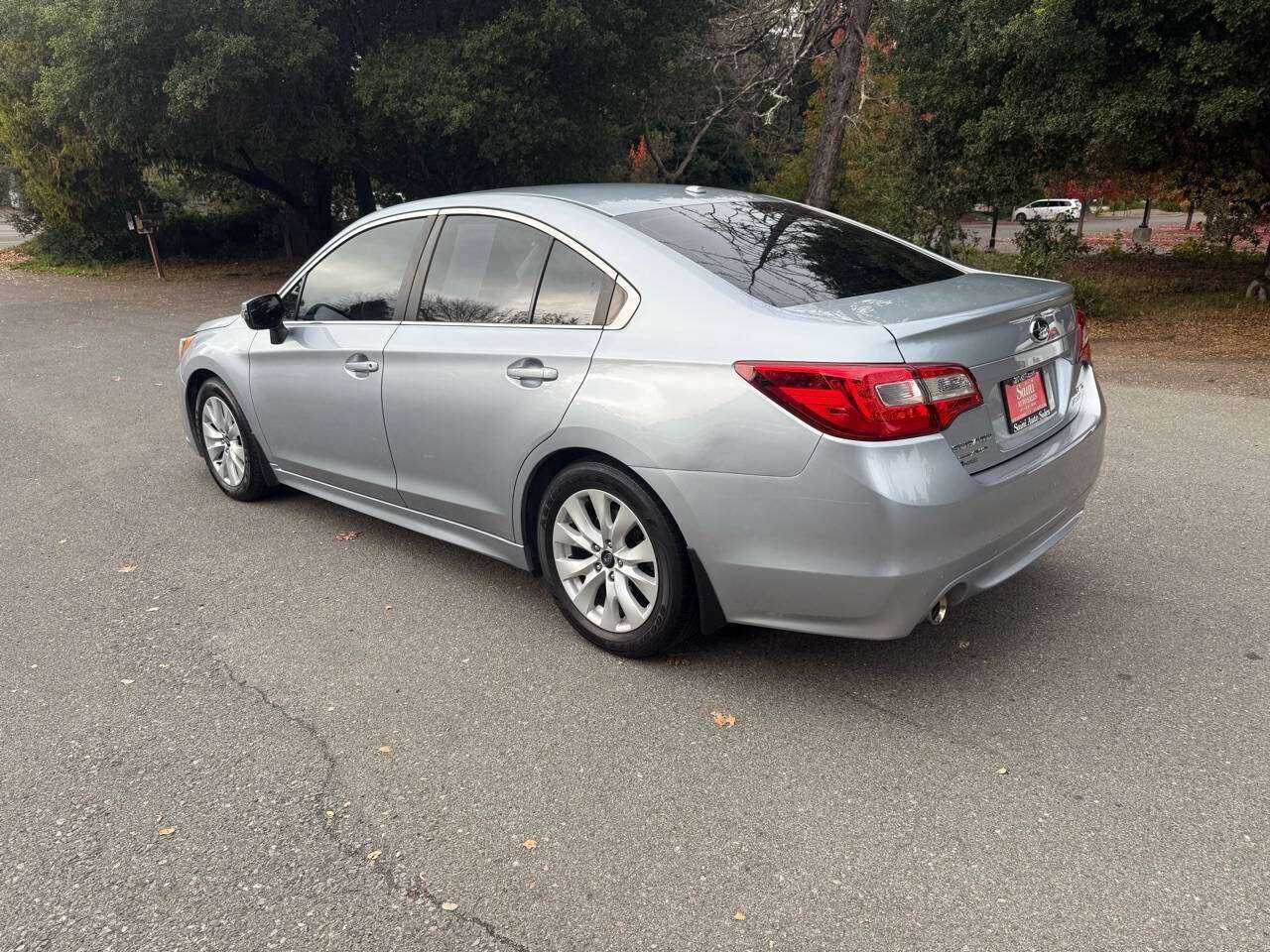 Subaru Legacy Image 5