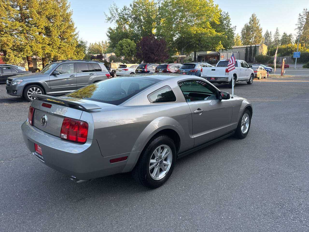 Ford Mustang Image 3