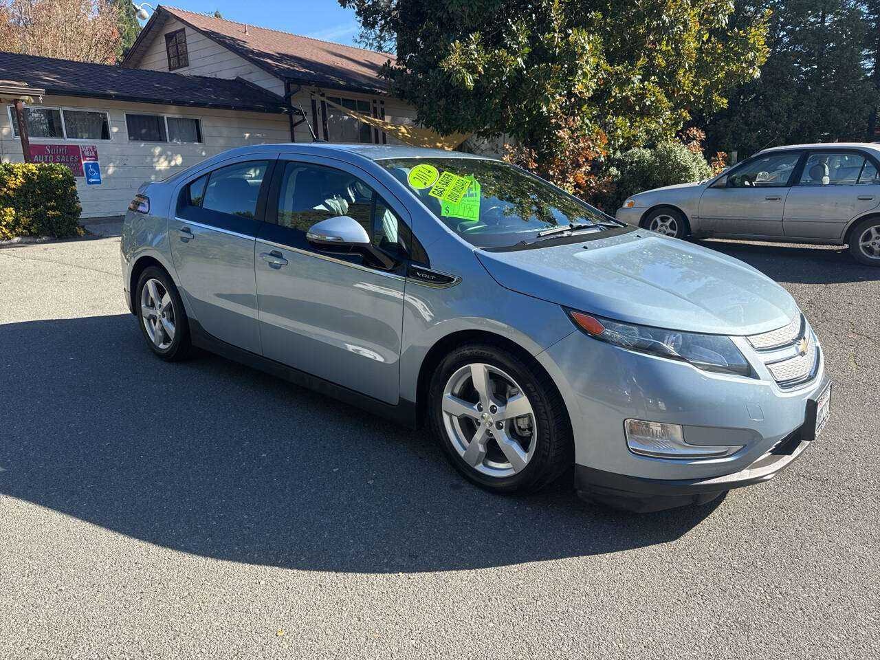 Chevrolet Volt Image 2