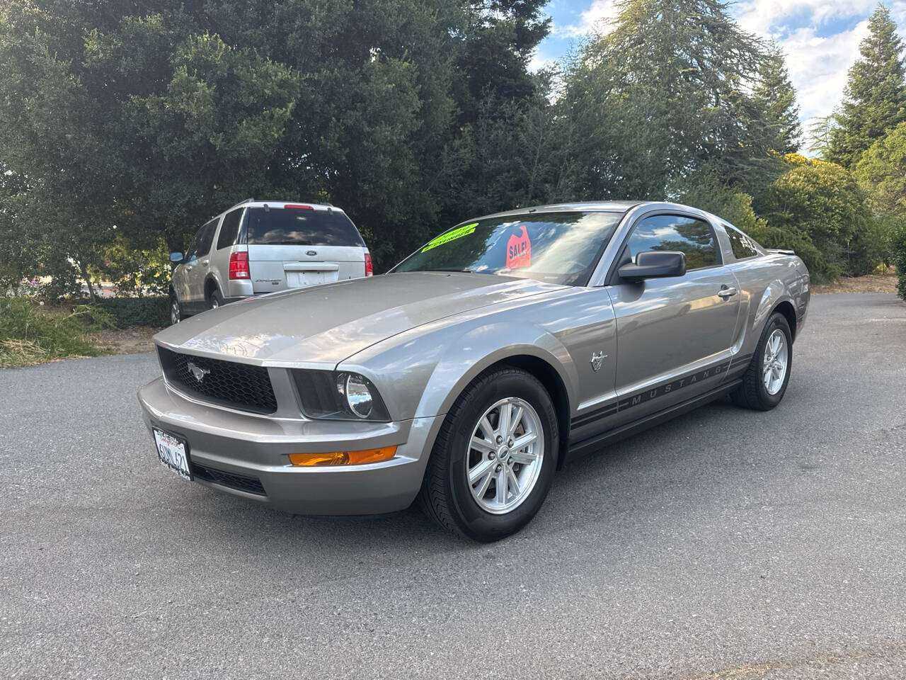 Ford Mustang Image 1